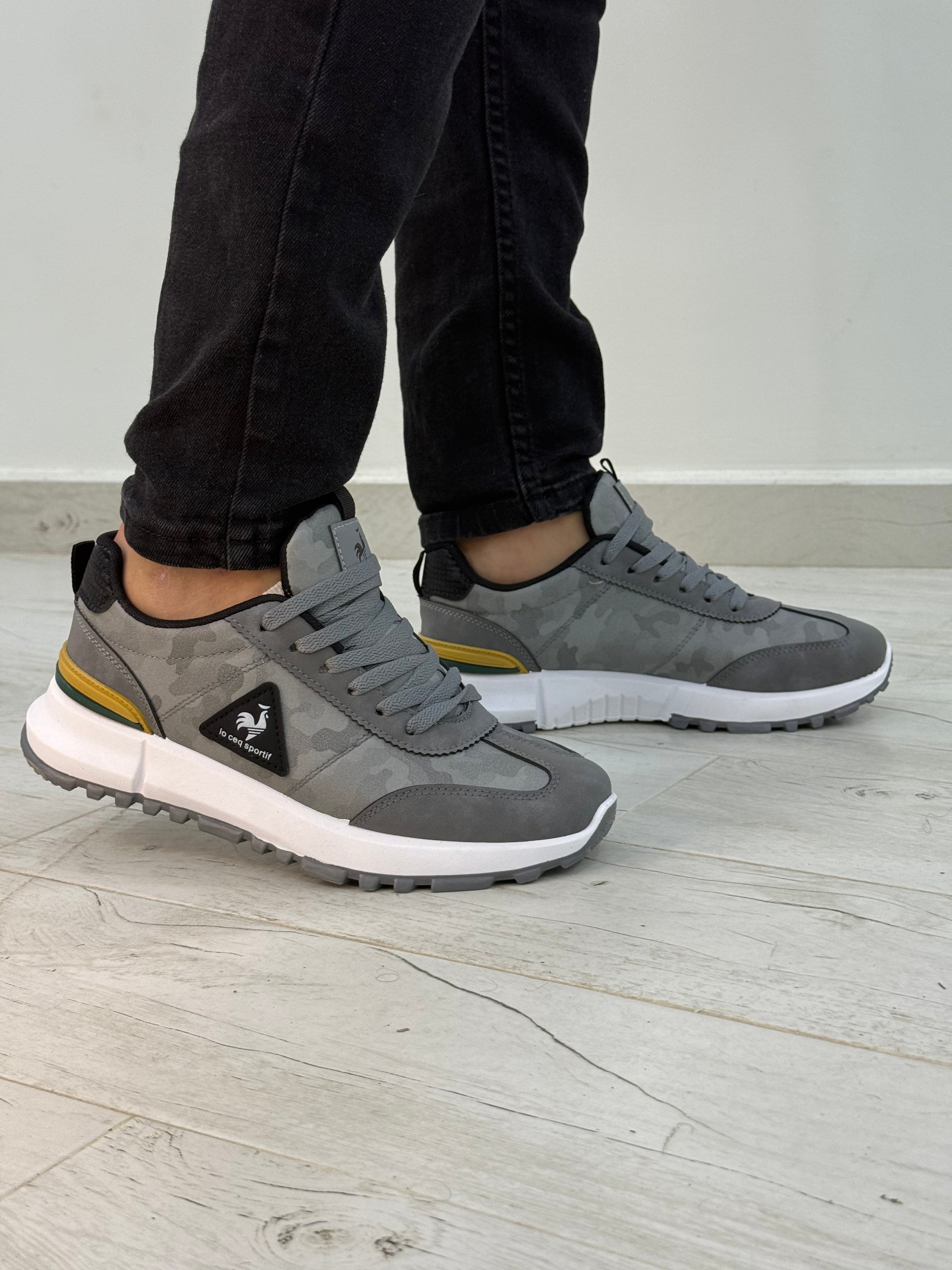 coq sportif حذاء عصري رياضي للرجال
