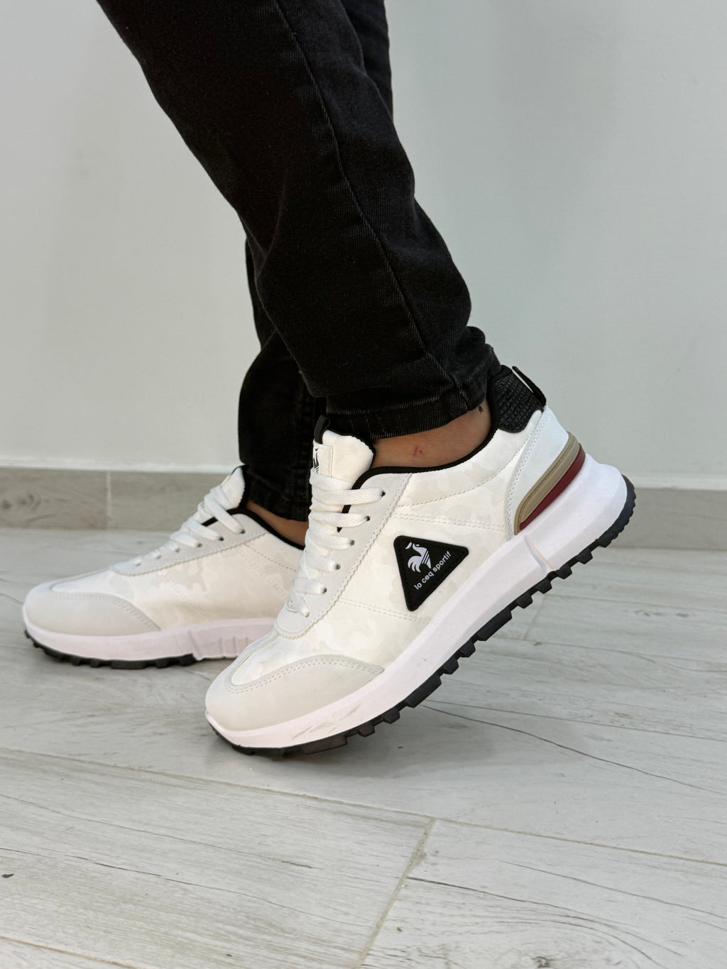 coq sportif حذاء عصري رياضي للرجال