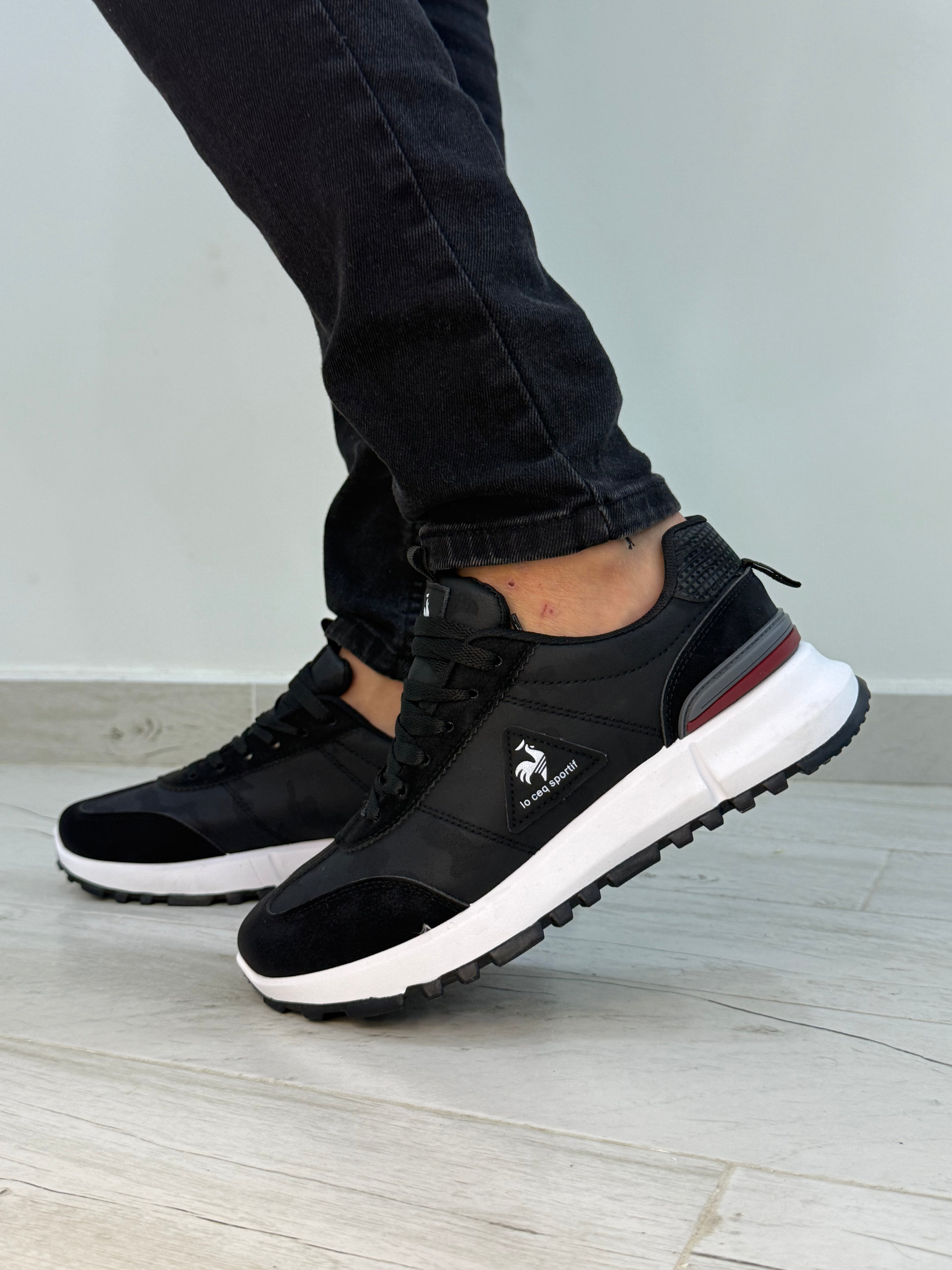 coq sportif حذاء عصري رياضي للرجال