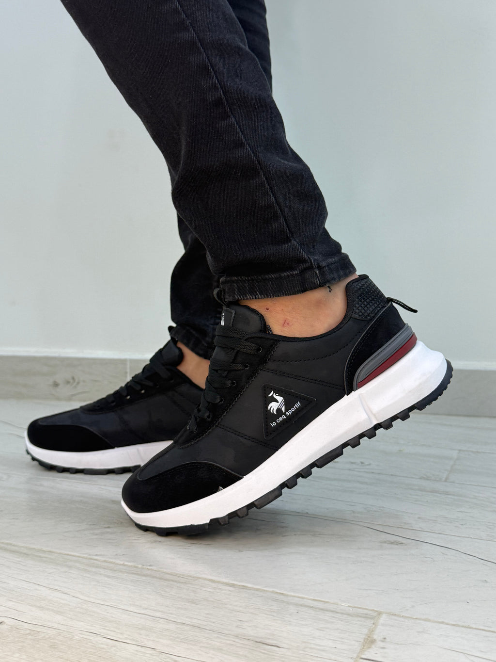 coq sportif حذاء عصري رياضي للرجال
